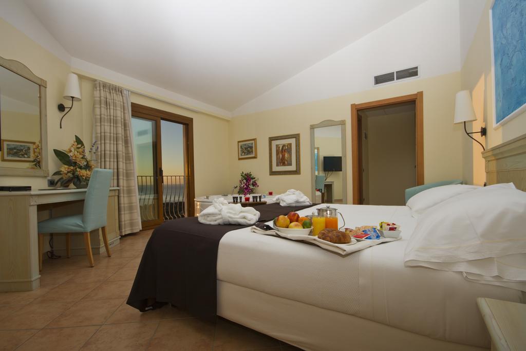 Hotel Brancamaria 4*